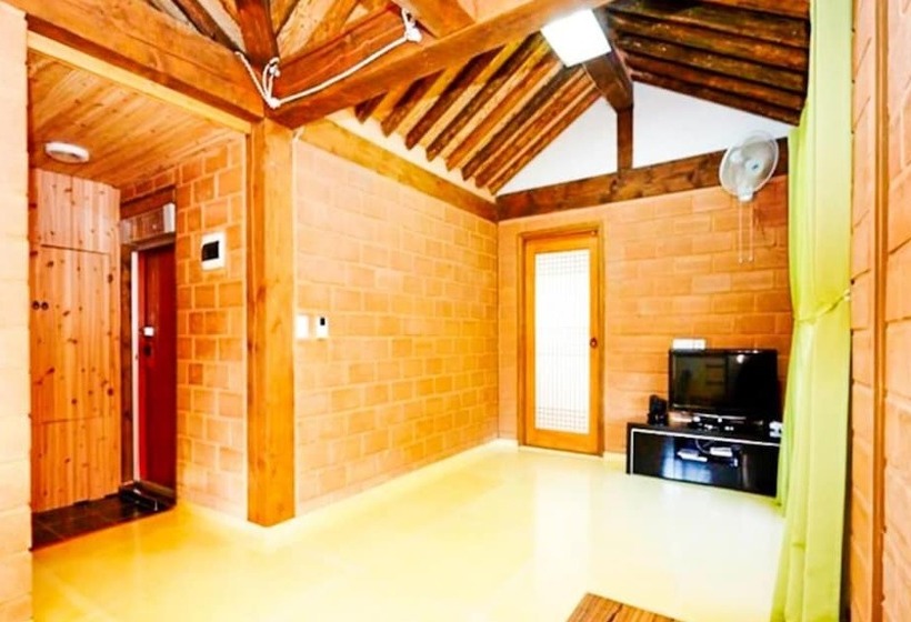 Namyangju Hanwoolchae Pension