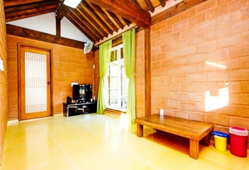 Namyangju Hanwoolchae Pension