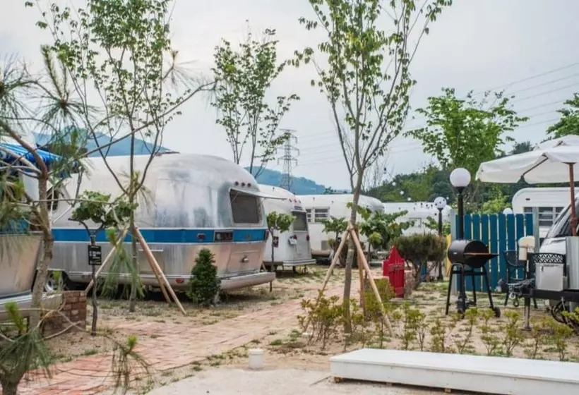 ペンション Out Of Park