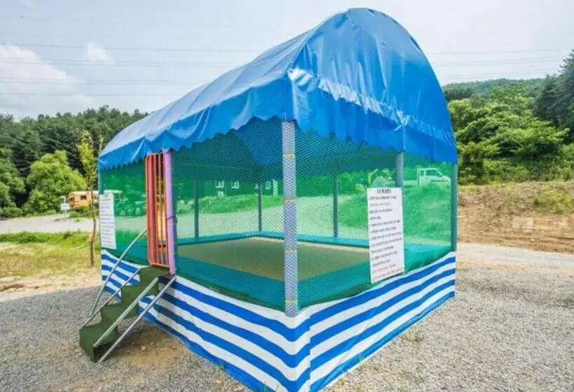 ペンション Out Of Park