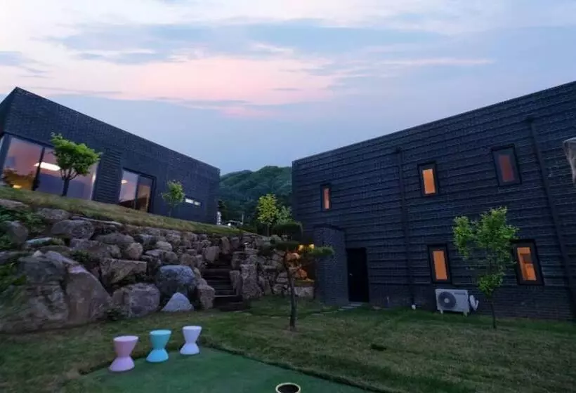 ペンション Gapyeong Adiel Pool Villa