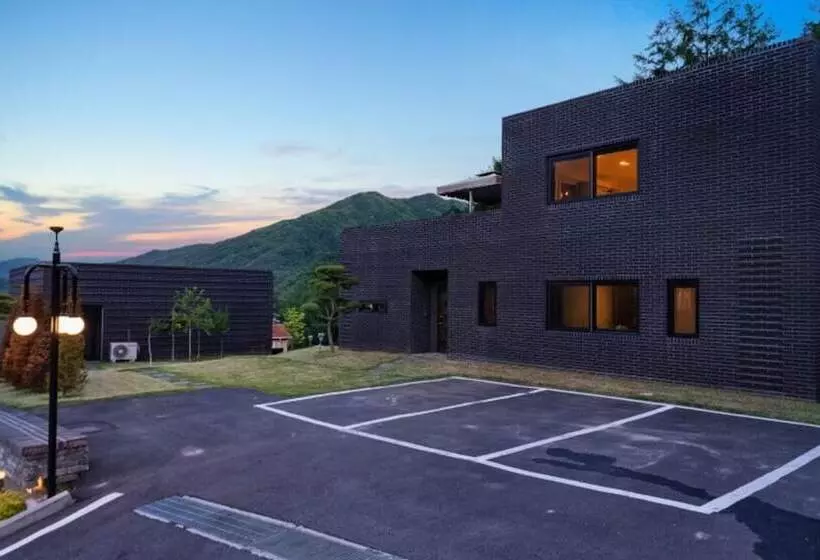 ペンション Gapyeong Adiel Pool Villa