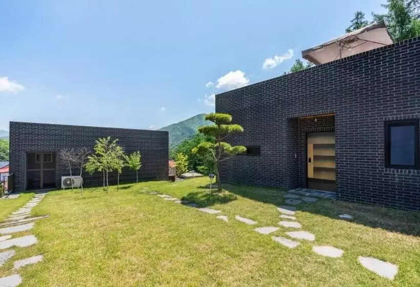 ペンション Gapyeong Adiel Pool Villa