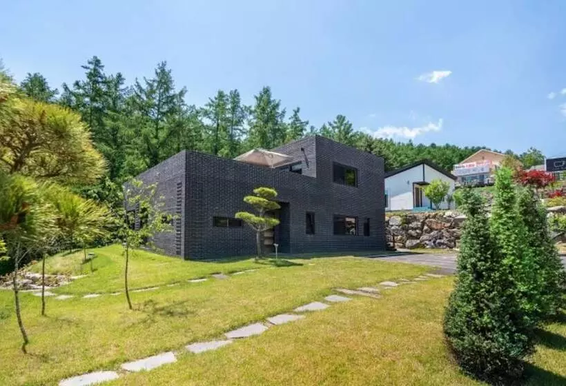 ペンション Gapyeong Adiel Pool Villa