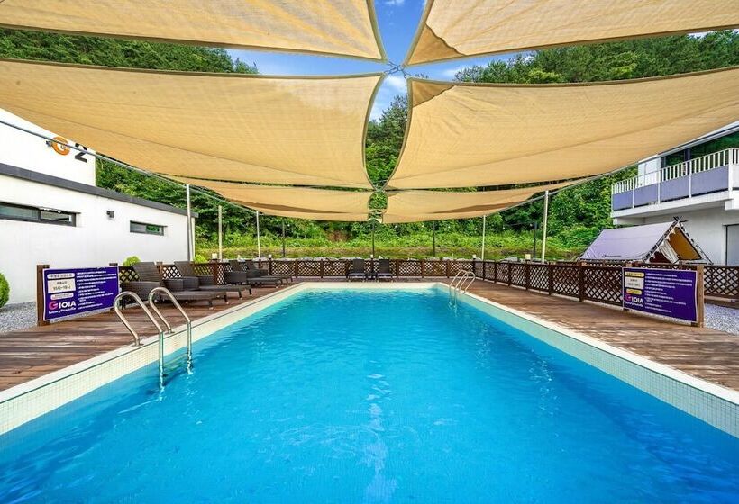 Pensió Gapyeong Dangdangi Pet Poolvilla Blue