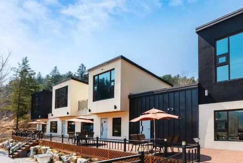 ペンション Gapyeong Ruhen Pool Villa