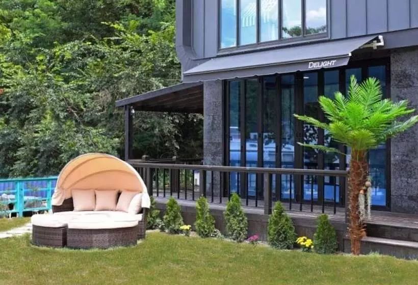 ペンション Gyeongju Pool Villa New Valley