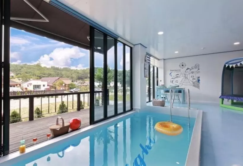 ペンション Gyeongju Pool Villa New Valley