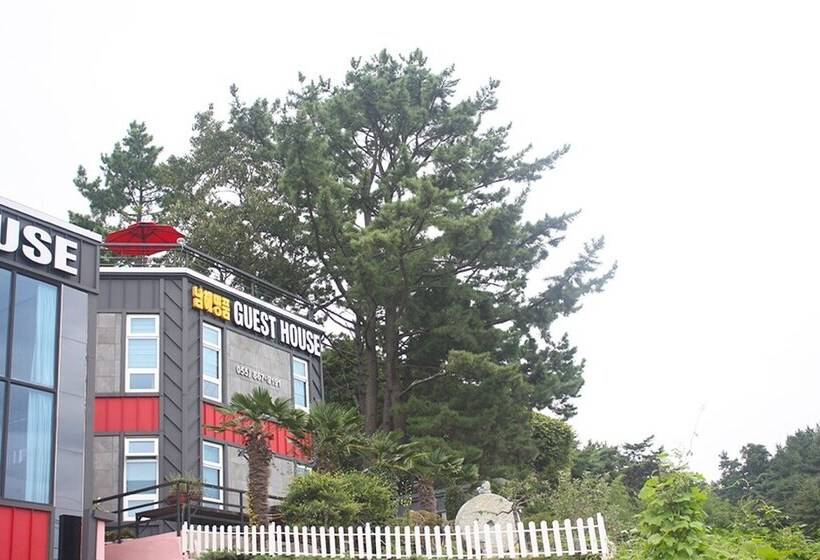 بنسيون Namhae Myeongpum Guest House
