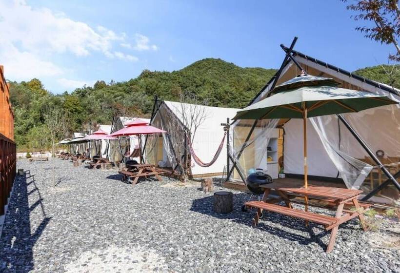 פנסיון Pocheon Moonlight Dog Glamping Site