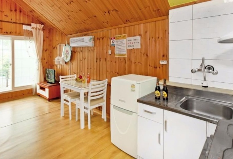 Pocheon Yeoujae Sanjang Pension