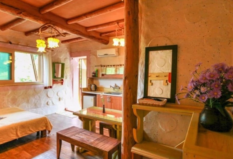 Pyeongchang Dolbaenamu Segeuru Pension