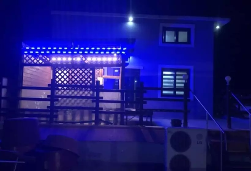 Sacheon Sagyejeol Pension