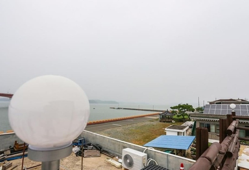 Sacheon Sagyejeol Pension