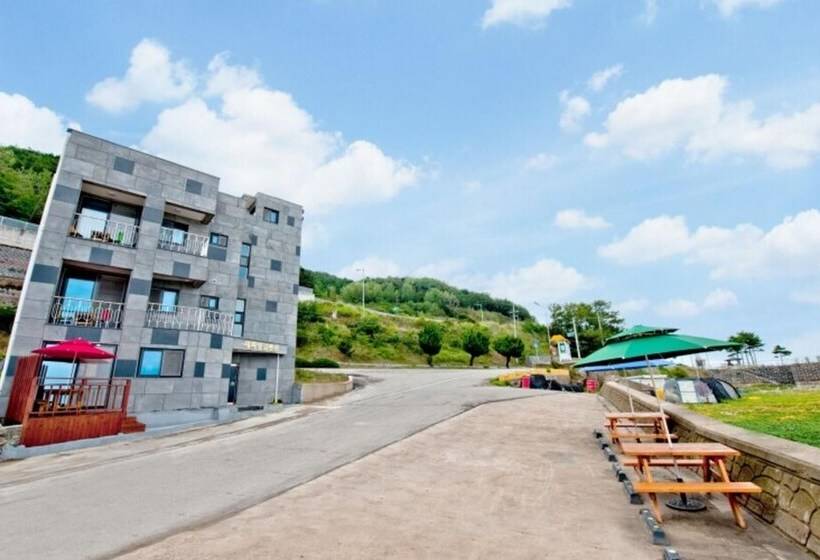 Uljin Saeparanggil Pension