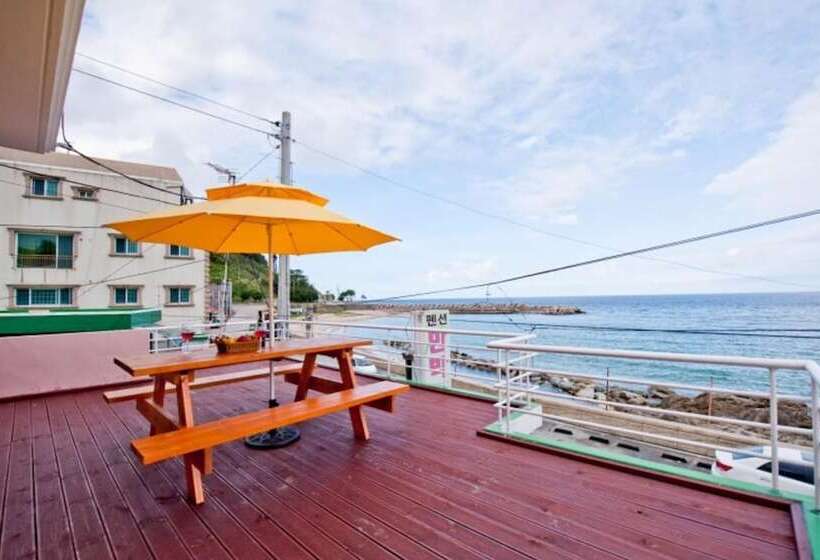 Uljin Saeparanggil Pension