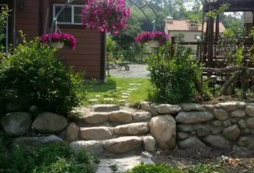 Yangpyeong Popperas Spa Pension