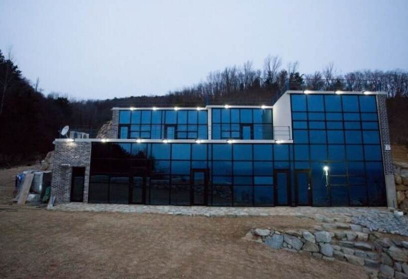 Yeongdeok Bapoom Hill Pension