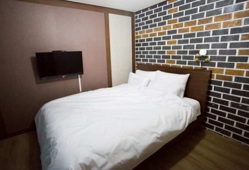 Yeongdeok Bapoom Hill Pension