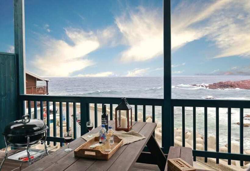 Yeongdeok Nowbada Pension