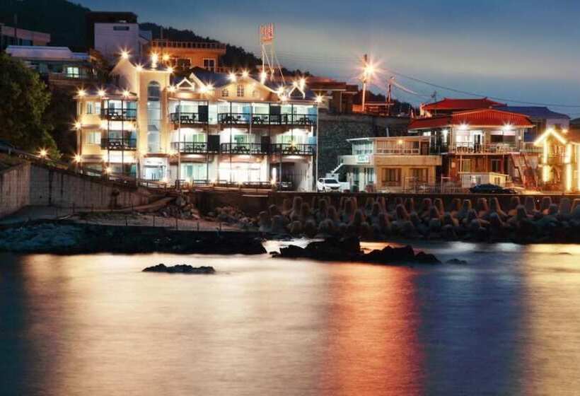 Yeongdeok Nowbada Pension