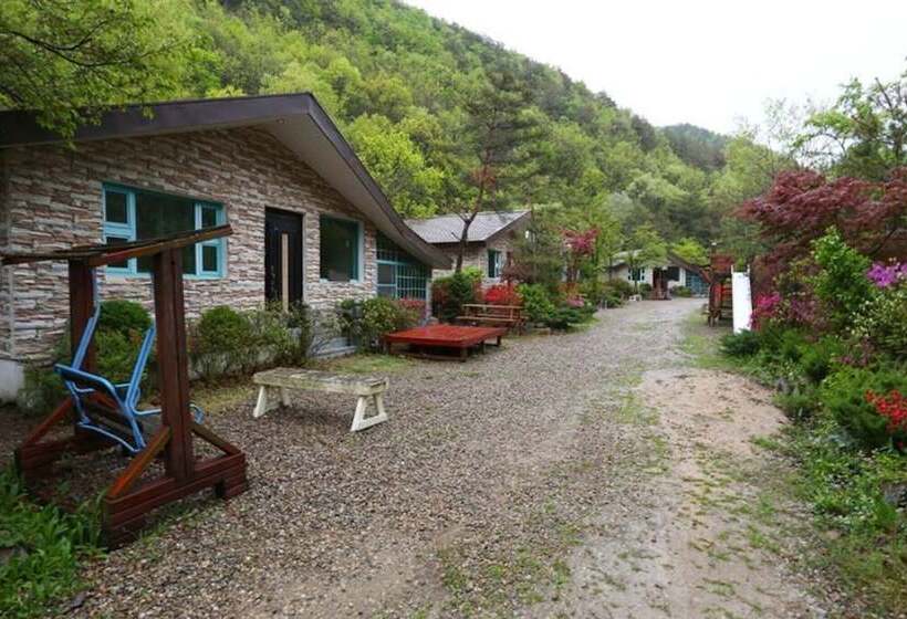 Cheongsong Songwol Pension