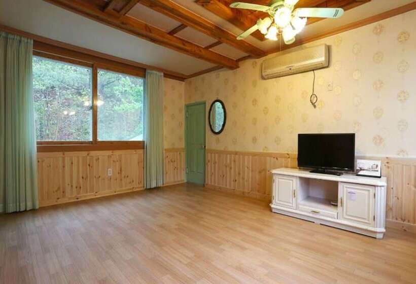 Cheongsong Songwol Pension