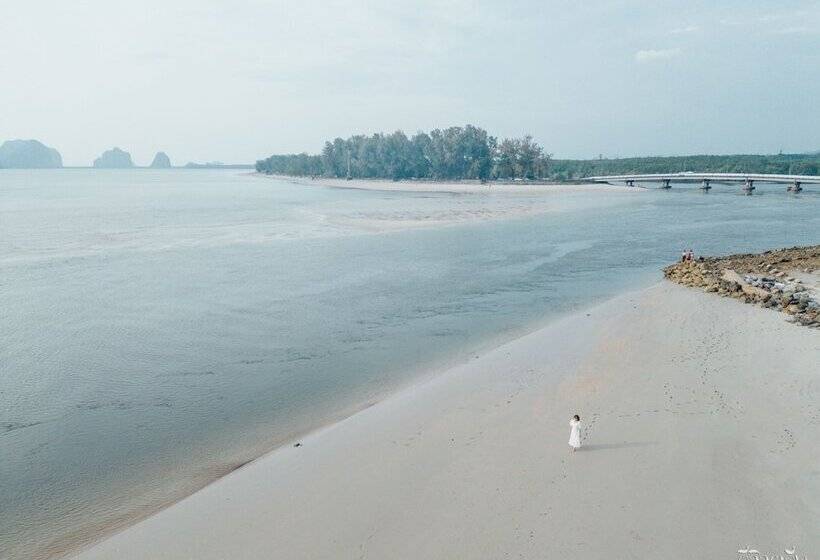 בית מלון כפרי Dugong Village Green