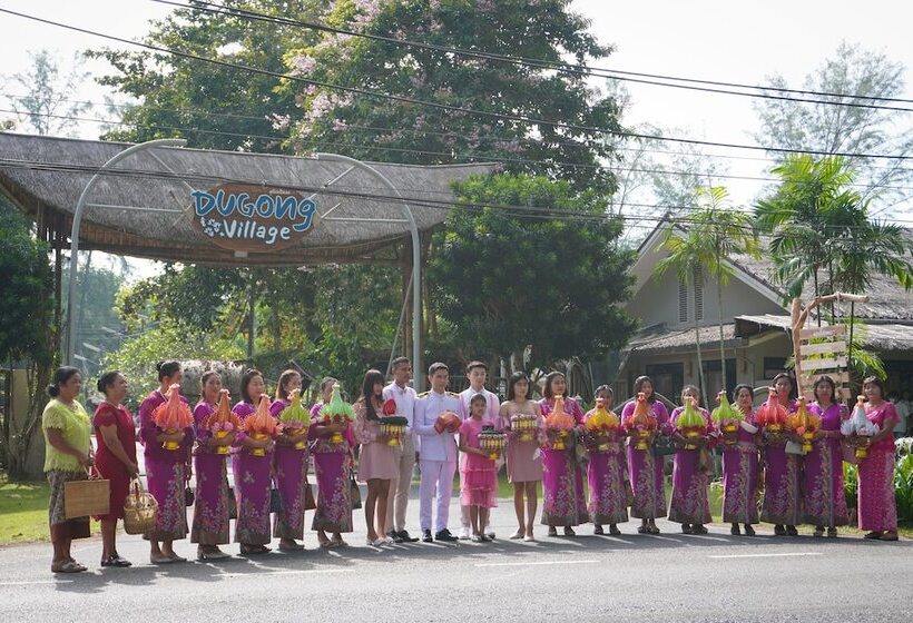 בית מלון כפרי Dugong Village Green