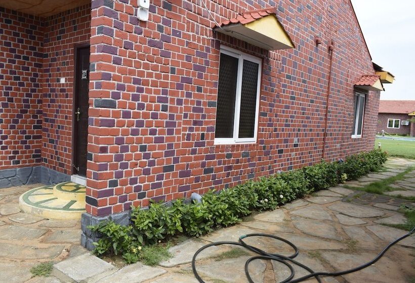 Hotel Navagiraga Resorts &