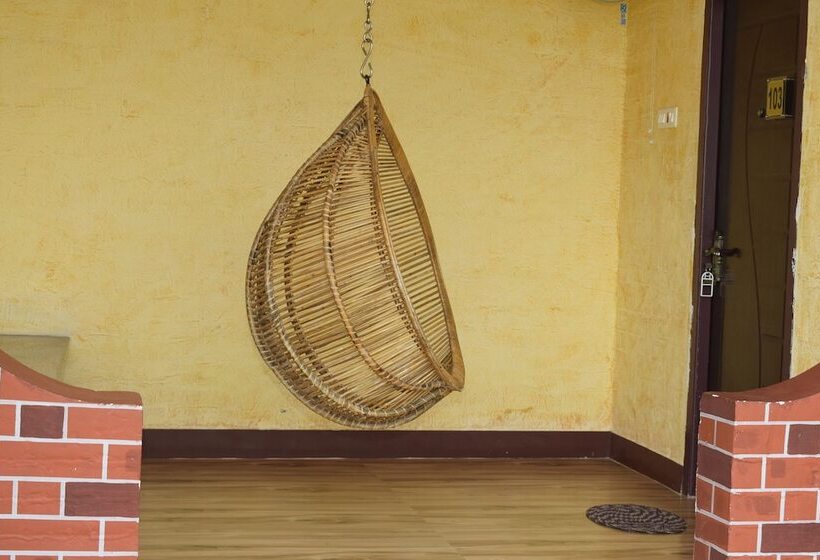 Hotel Navagiraga Resorts &