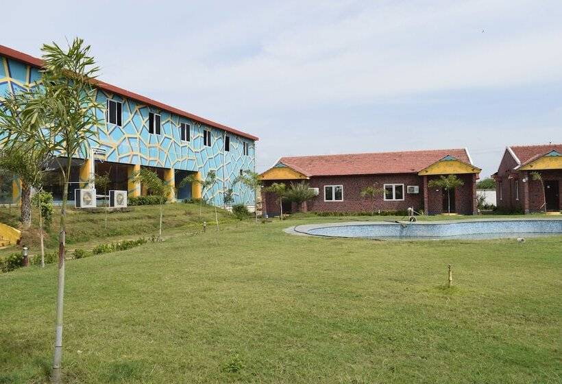 Hotel Navagiraga Resorts &