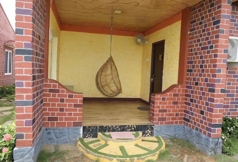 Hotel Navagiraga Resorts &