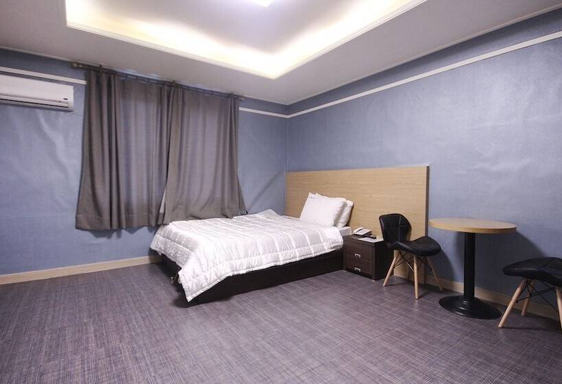 מוטל Andong Some