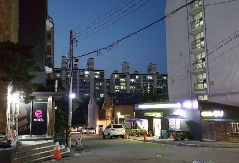 Motel Cheonan E
