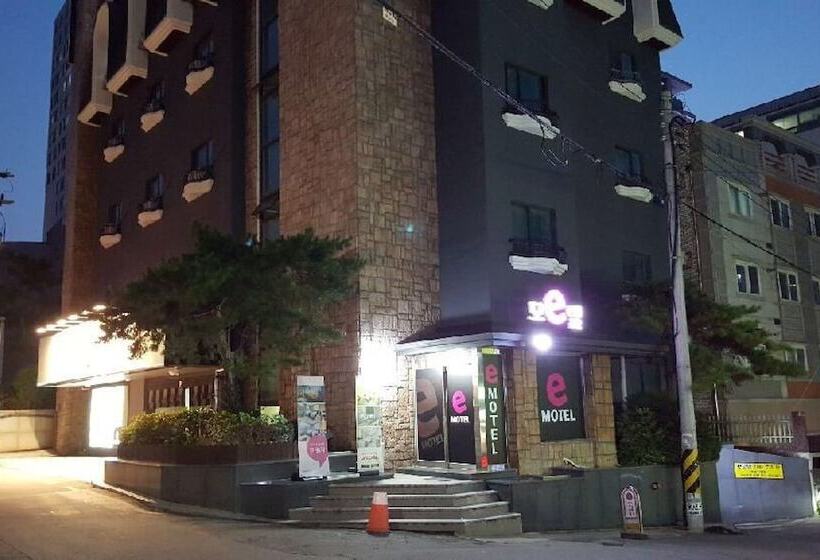 Motel Cheonan E