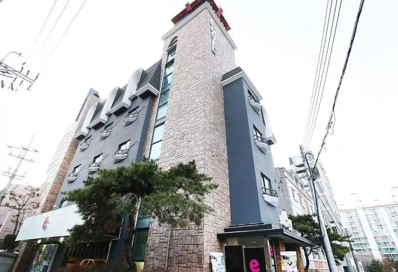 Motel Cheonan E