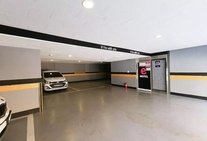 Motel Cheonan E