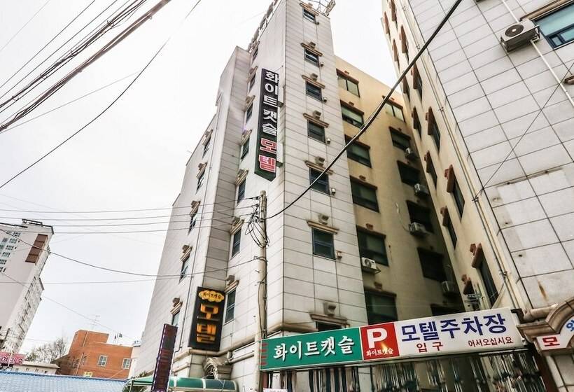 Motel Cheonan White Castle