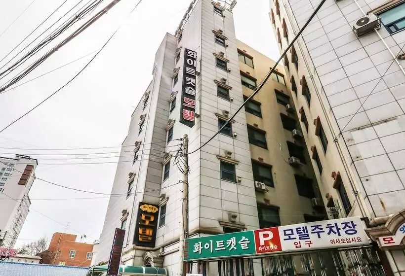 Motelli Cheonan White Castle