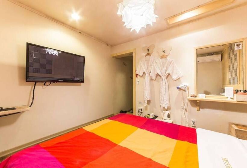 Motel Chuncheon Cinema