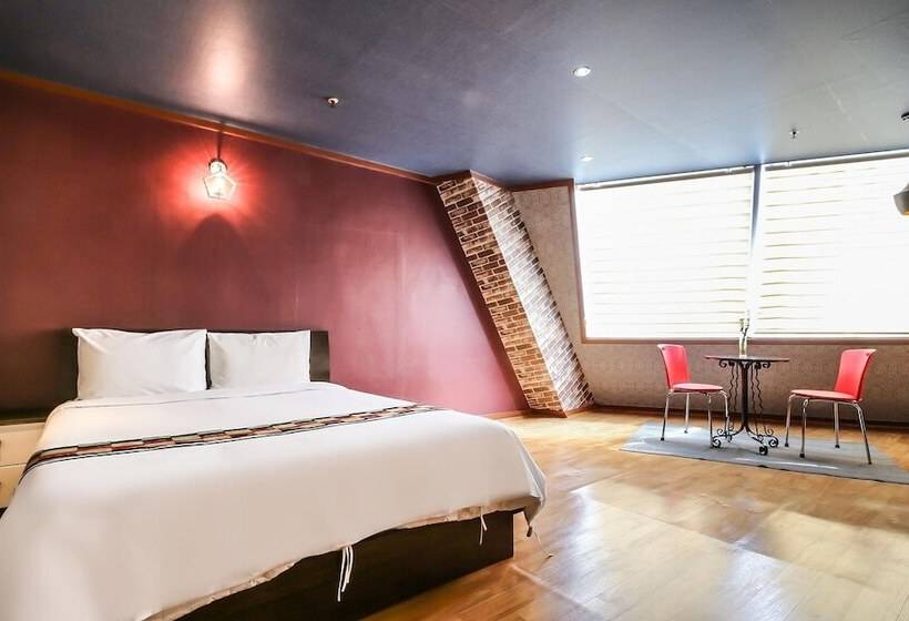 فندق على الطريق Dangjin J