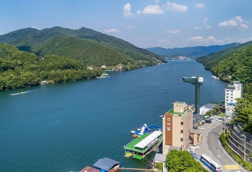 Мотель Gapyeong Riverville