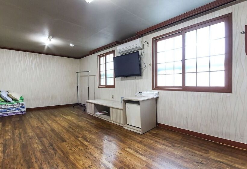 Motel Geojedo Gohyeon Seongrim