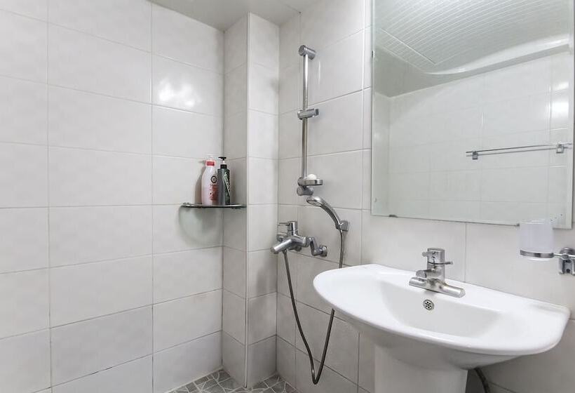 Motel Geojedo Gohyeon Seongrim