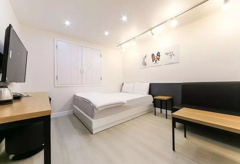 Motelli Gyeongsan Love Way