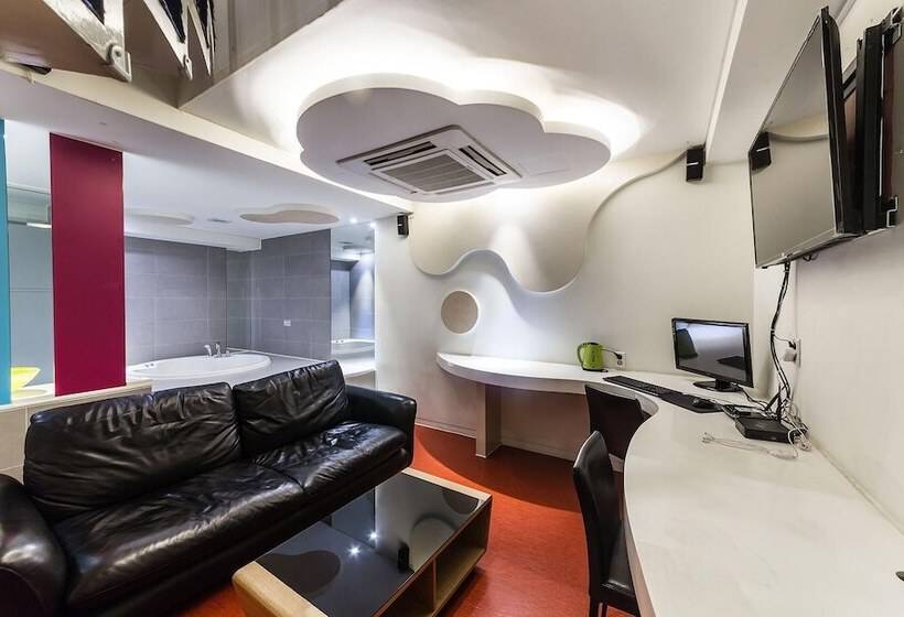 فندق على الطريق Hanam Lucy