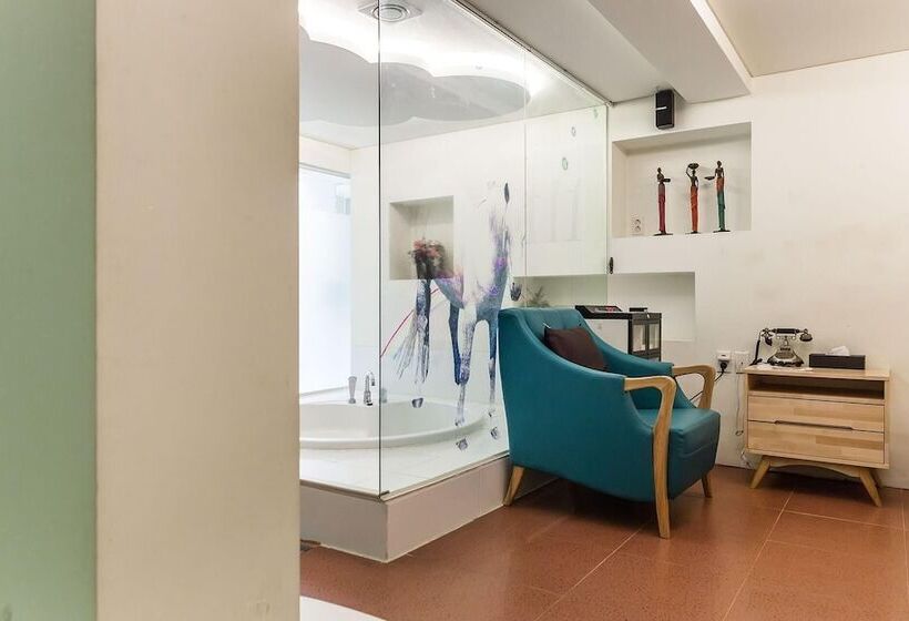 فندق على الطريق Hanam Lucy