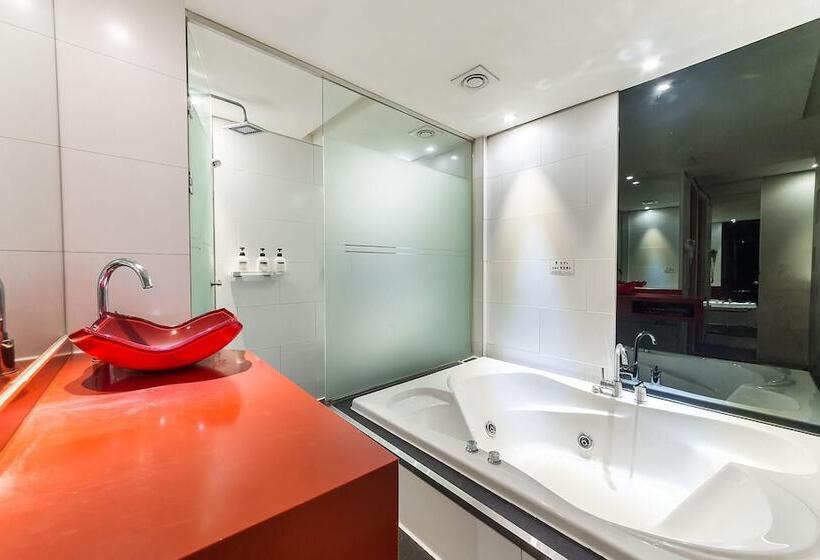 فندق على الطريق Hanam Lucy