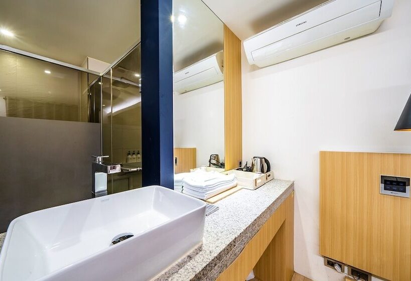 Motell Indeokwon Brownstone